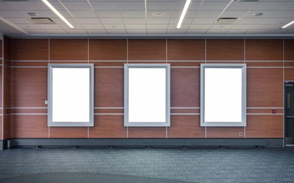 Optimiser la visibilité des commerces grâce aux enseignes lumineuses innovantes